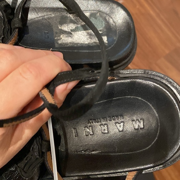 Marni / black flower embellished ankle wrap t-strap leather sandals 36 6 - Picture 7 of 9
